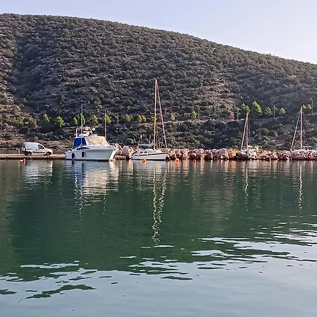 Port Luxury * Ermioni