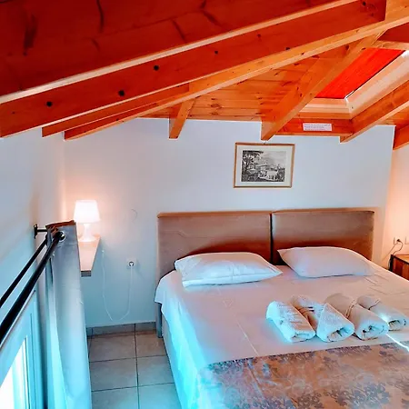 Port Luxury Apartment *