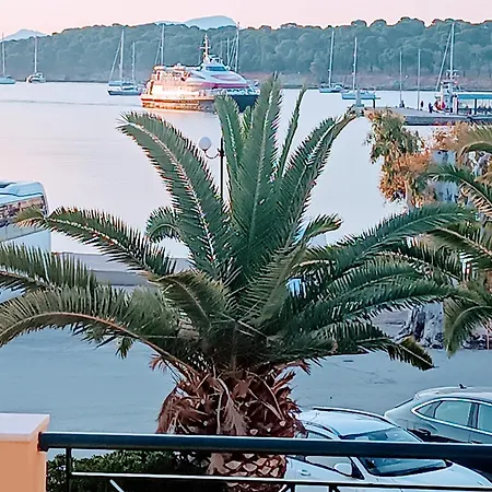 Port Luxury Ermioni
