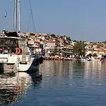 Port Luxury