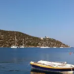 Port Luxury Ermioni