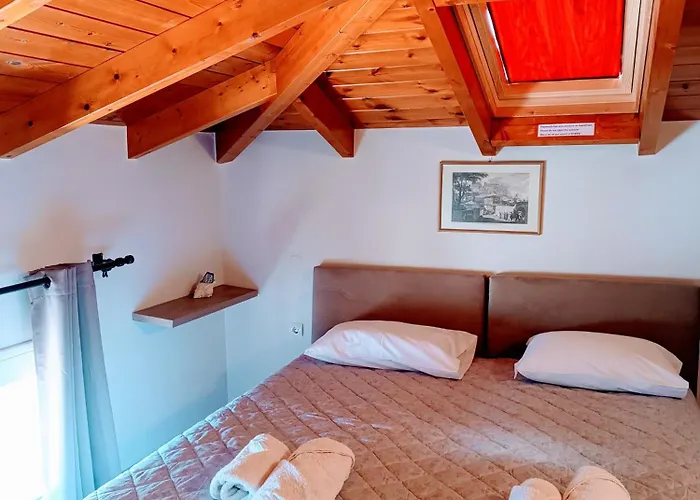 Port Luxury * エルミオニ