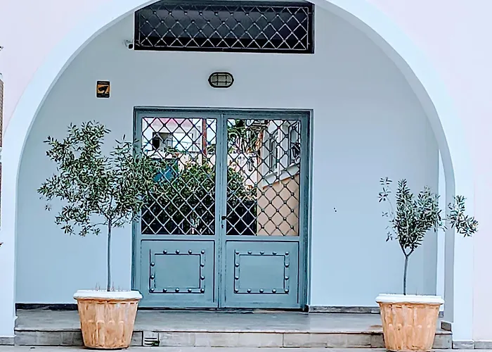 Port Luxury 公寓 埃尔米奥尼