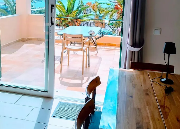 Διαμέρισμα Port Luxury